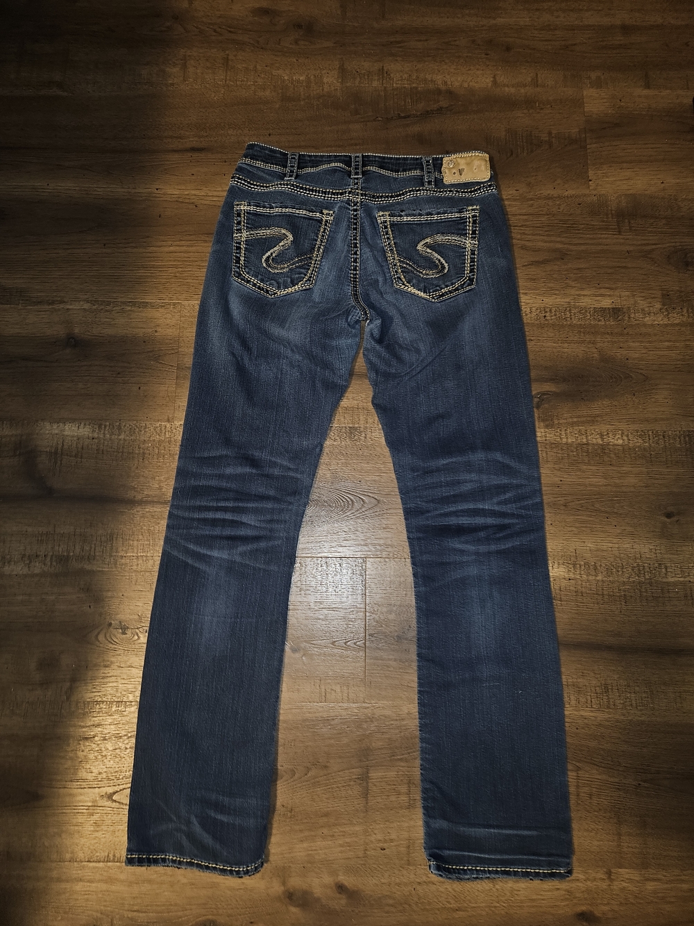 Silver Jeans Women's Medium Blue Straight-Leg Jeans - Picture 3 of 5